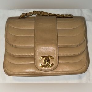 Chanel Horizontal Quilt Double Classic Flap Mini Vintage 24k Gold Scallop